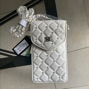Badgley Mischka White Quilted Crossbody Bag